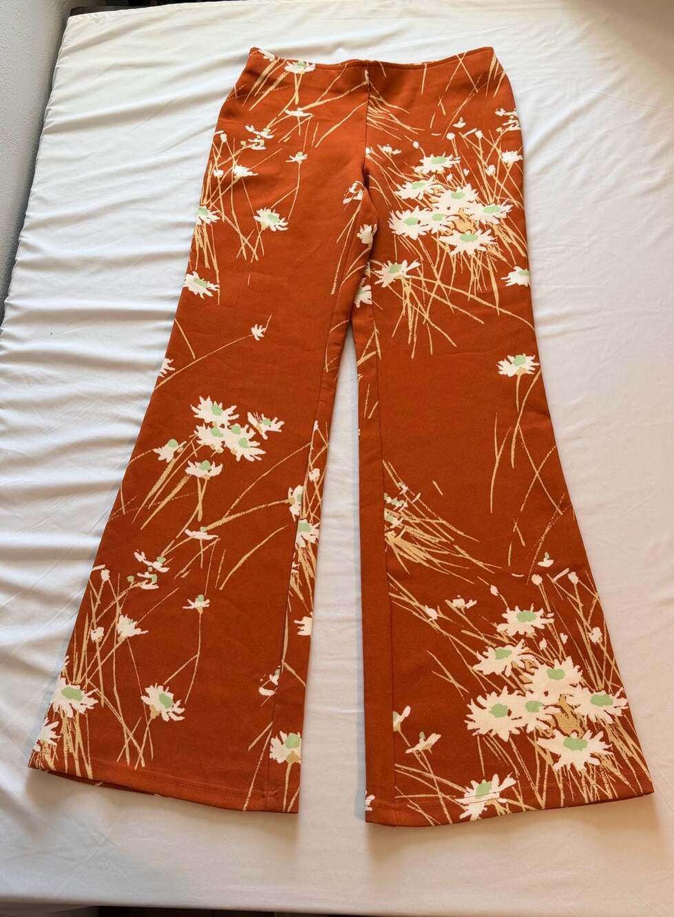 Urban Outfitters Dalila Low Rise Flare Pants Size Small Summer Festival Orange